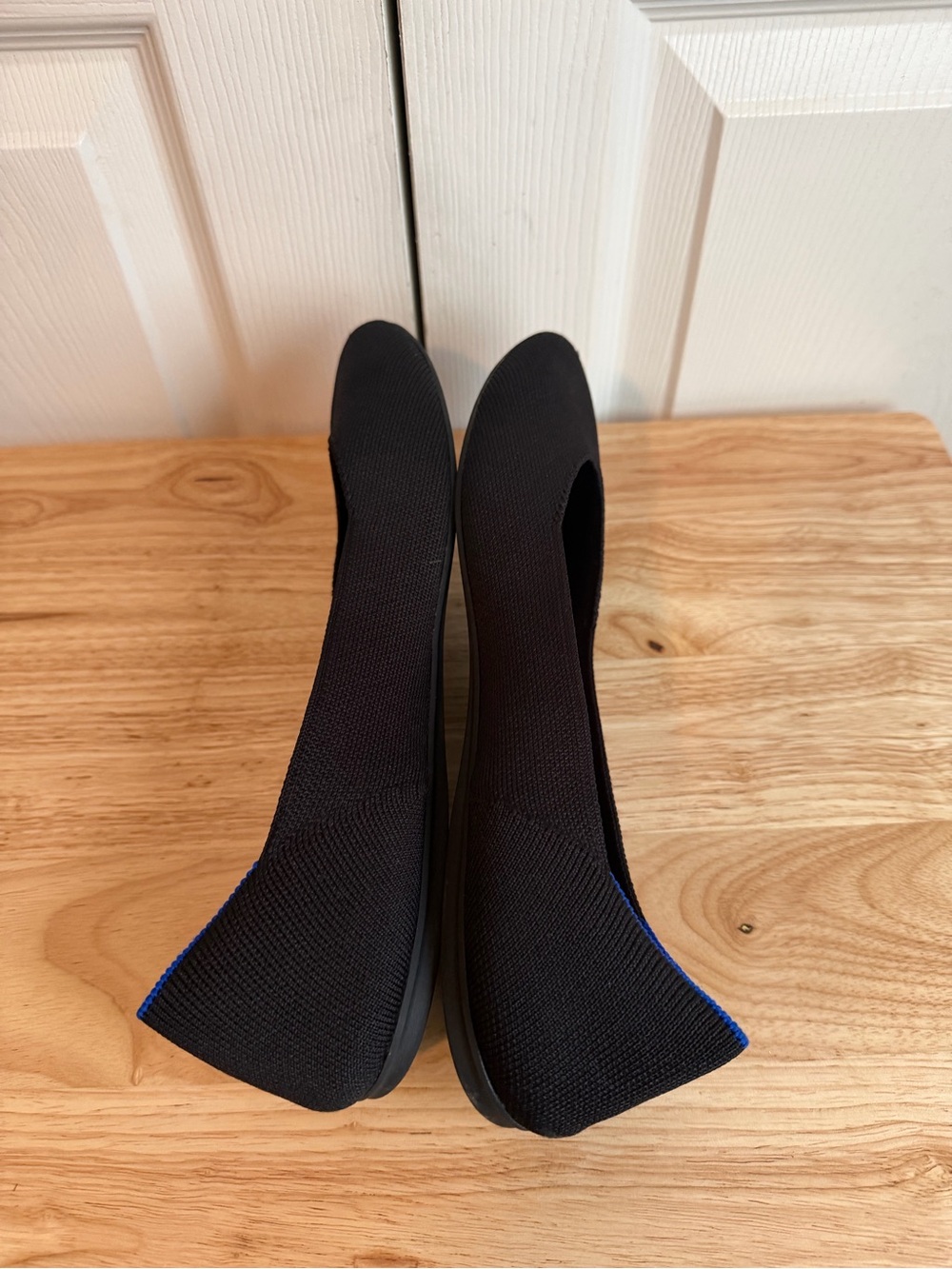 Rothys The Flat Womens 12 Black Ballet Flats Round Toe Slip On Knit Blue Accents - Picture 8 of 12